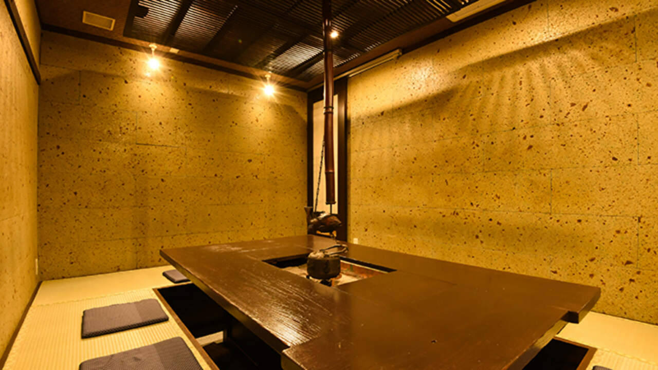 九州料理二代目もつ鍋わたりで働く人の写真3枚目