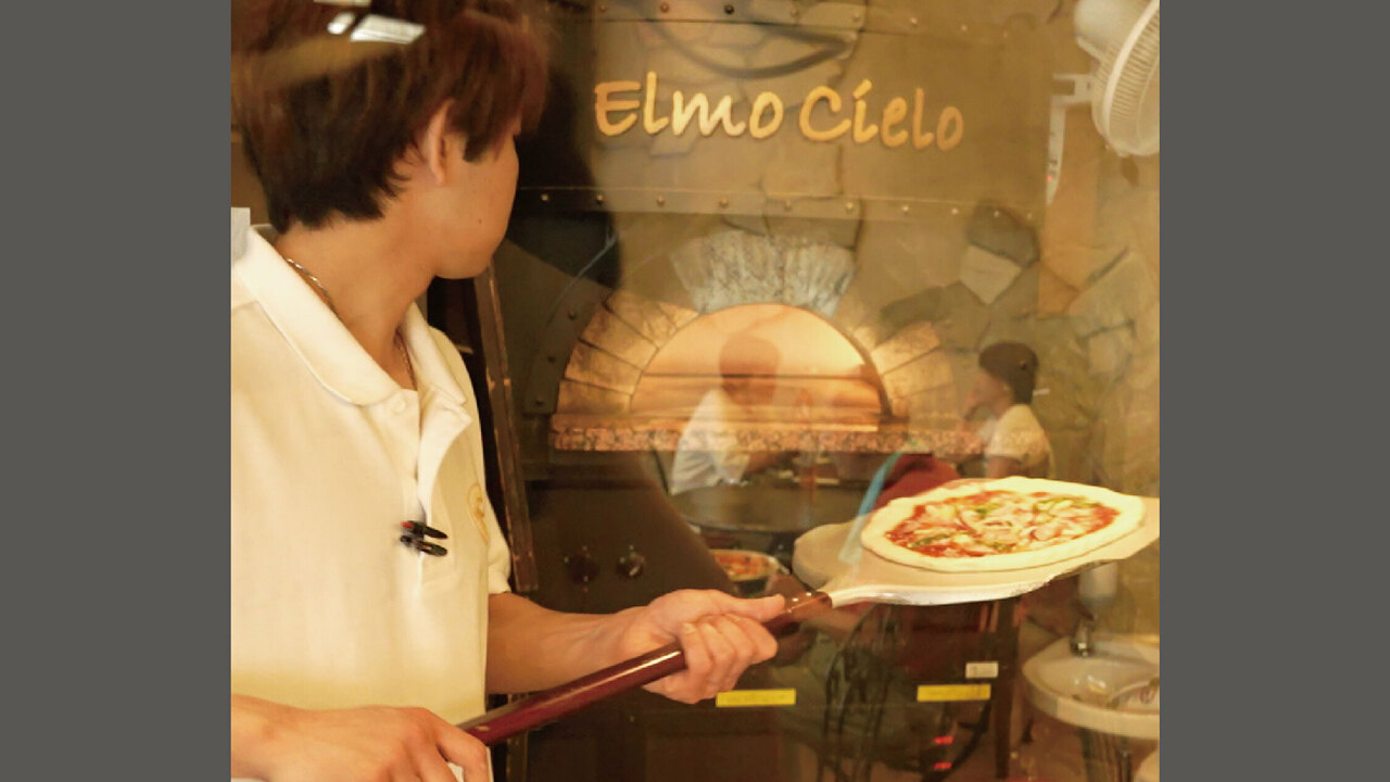 トラットリアエルモチェーロで働く人の写真2枚目