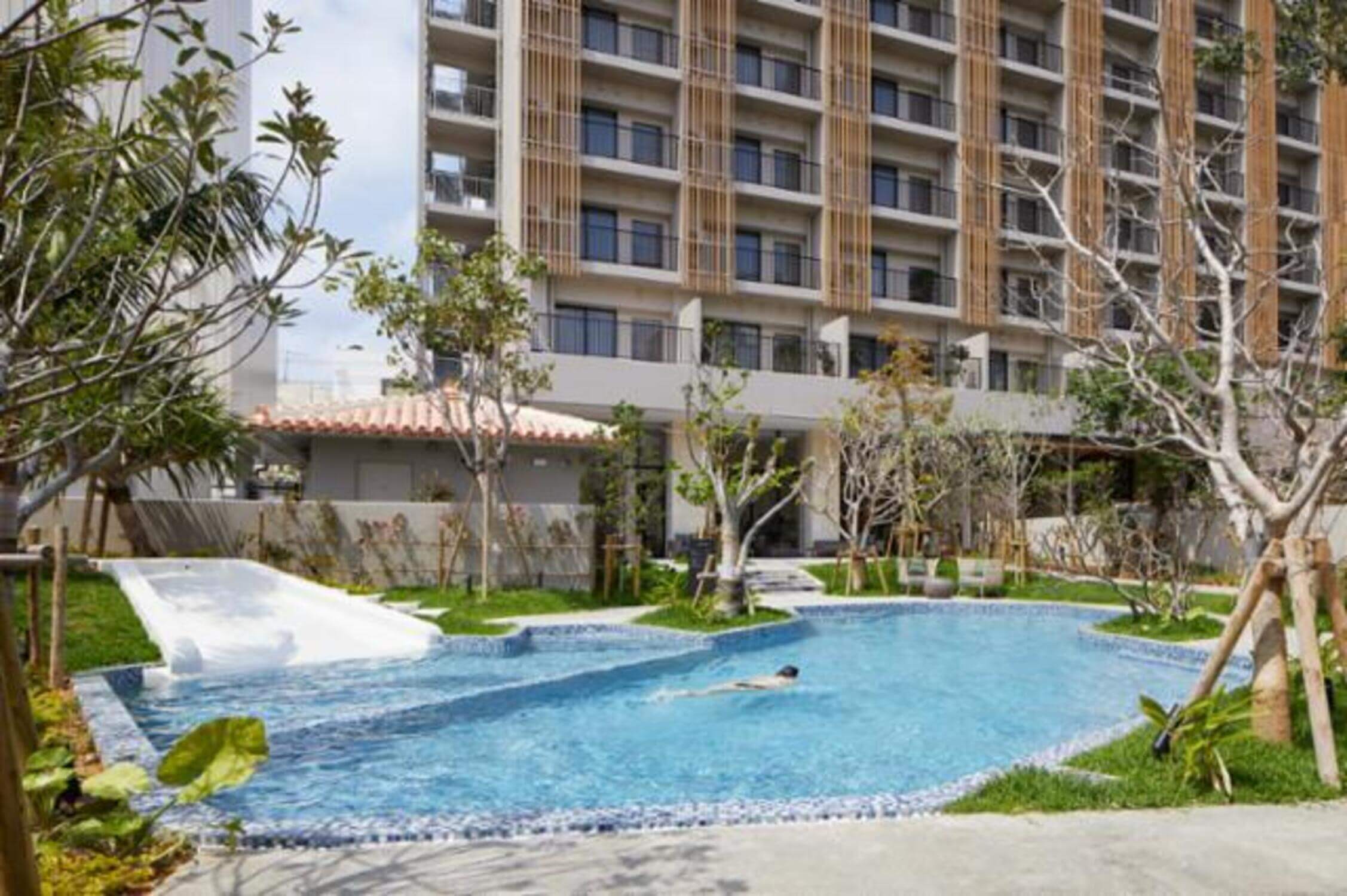 沖縄UDS株式会社-ホテルストレータ那覇 2枚目