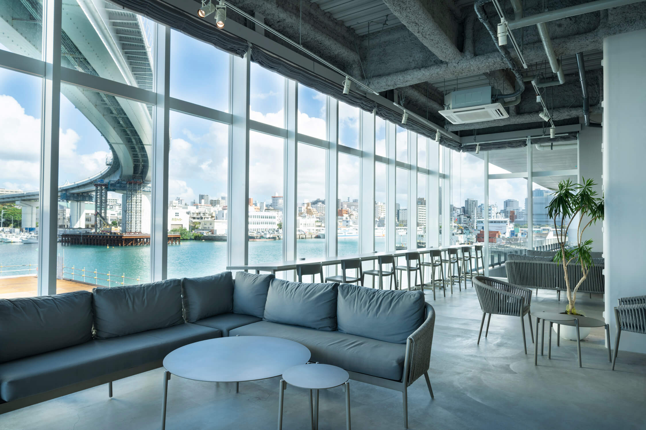 沖縄UDS株式会社-ホテルアンテルーム那覇 3枚目