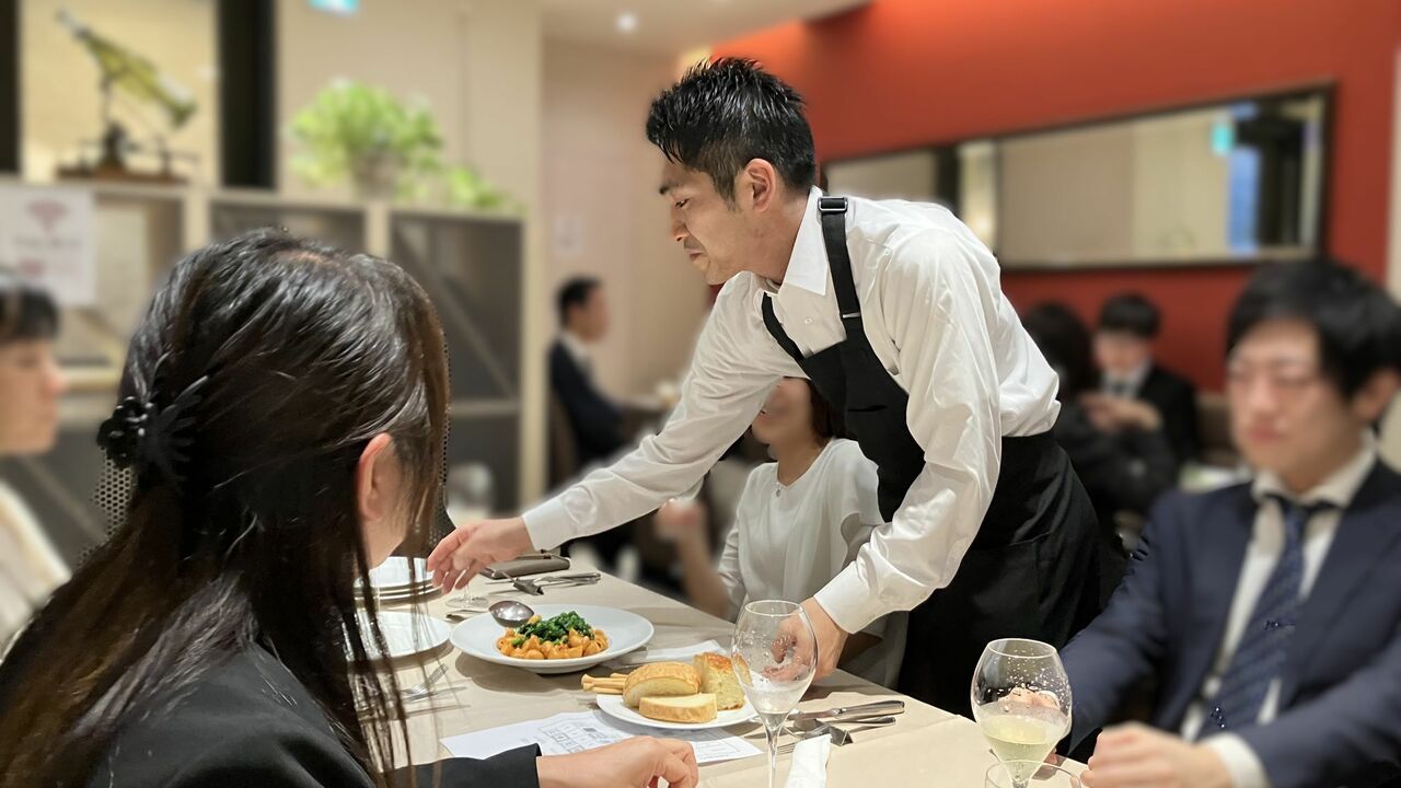 かもめのイタリアンで働く人の写真3枚目