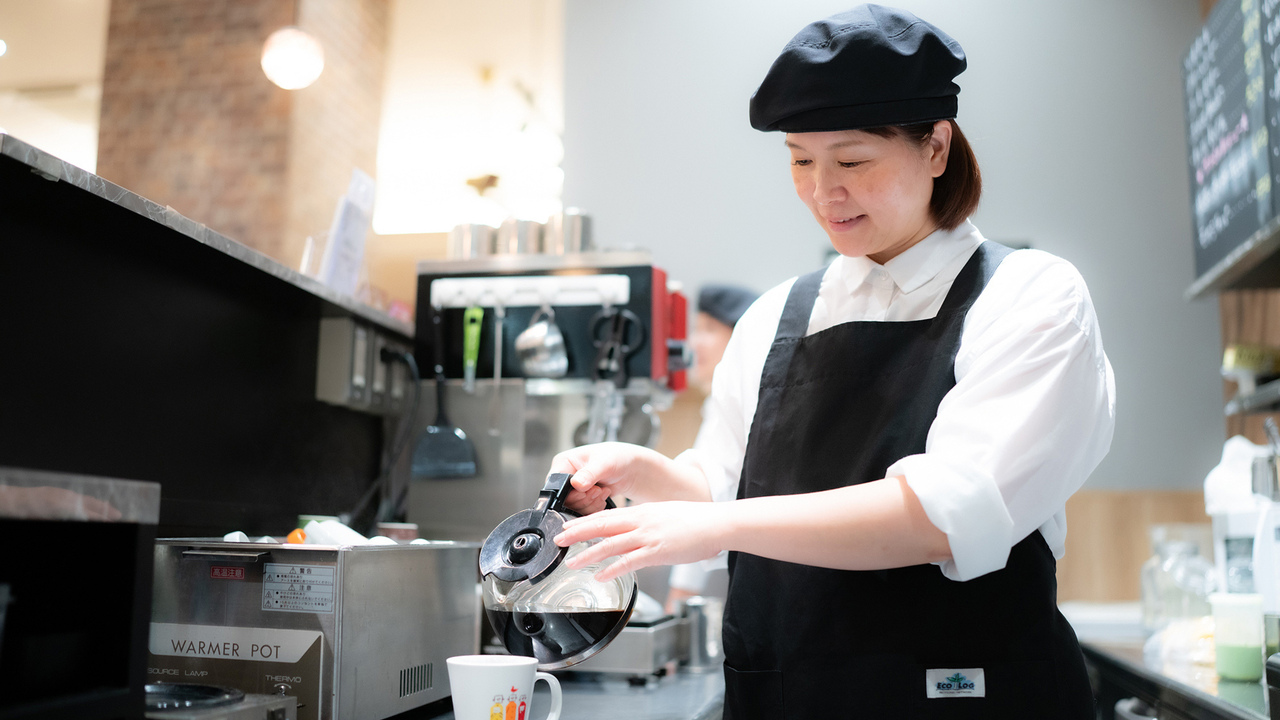 ホリーズカフェの事業内容の写真1枚目