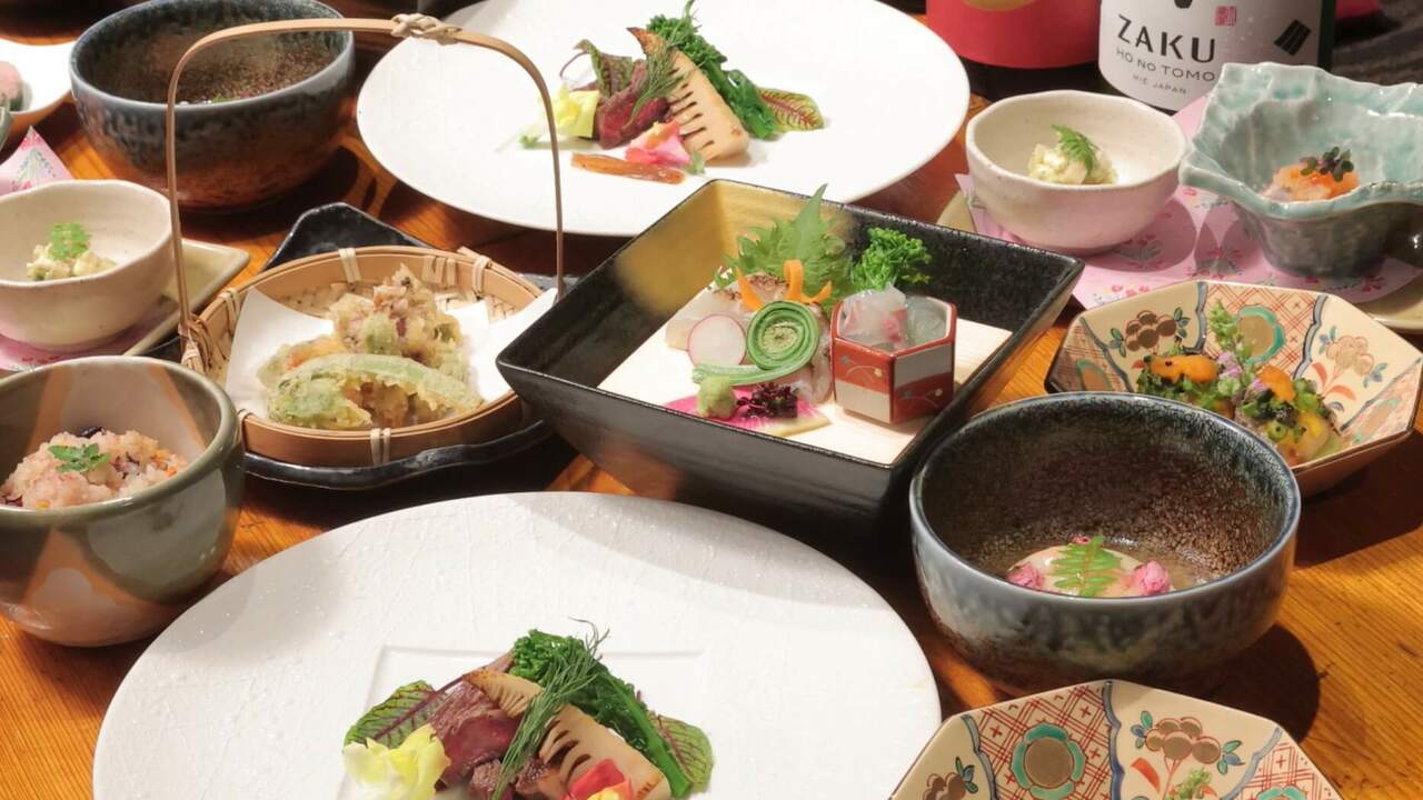 和創作ダイニング 六 -ROKU-の事業内容の写真1枚目