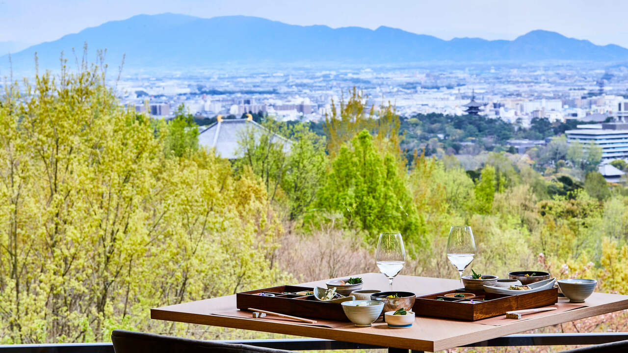 ANDO HOTEL 奈良若草山の事業内容の写真1枚目