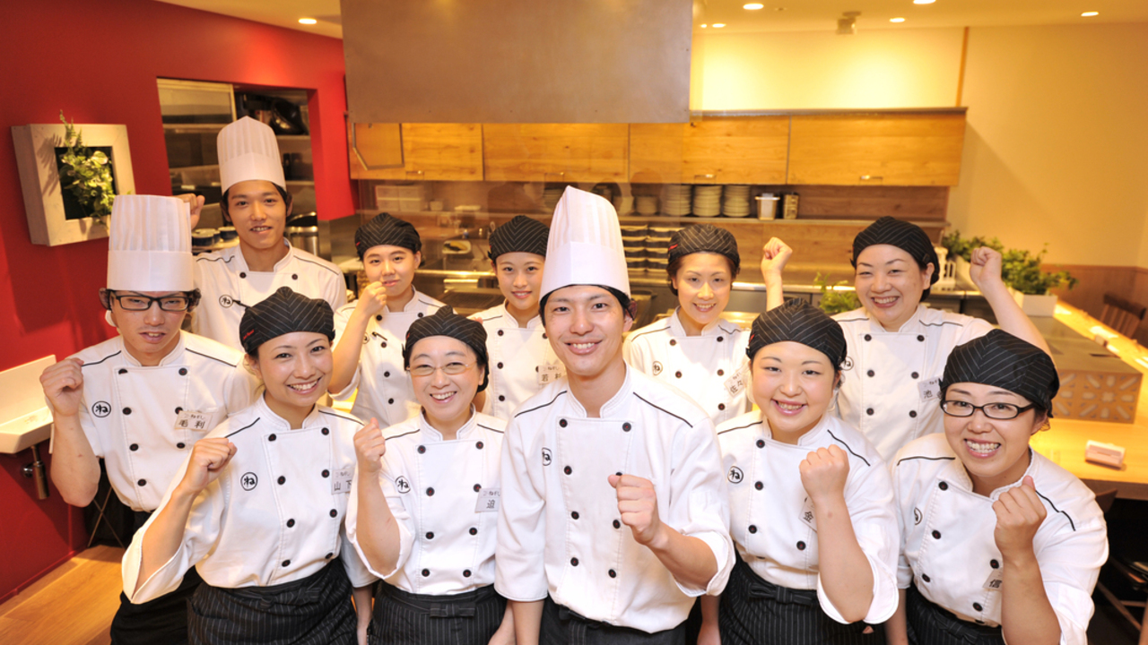 牛たん とろろ 麦めし ねぎしで働く人の写真3枚目