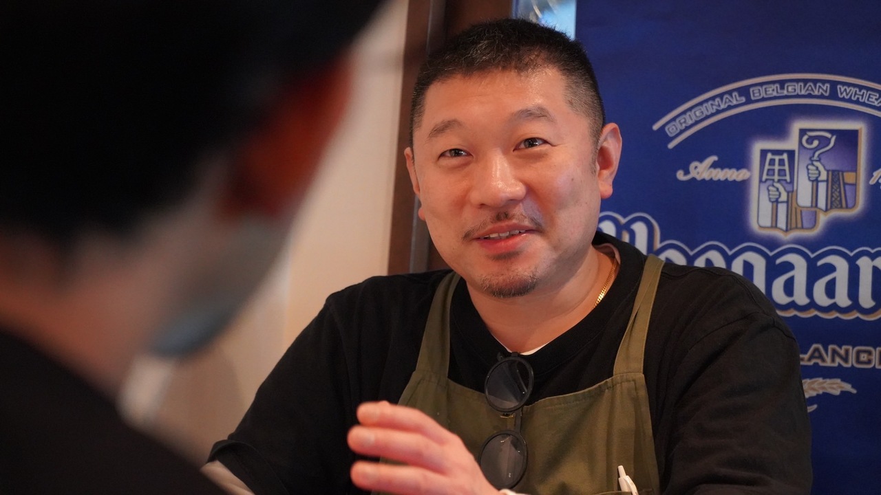 モトズキッチンで働く人の写真2枚目