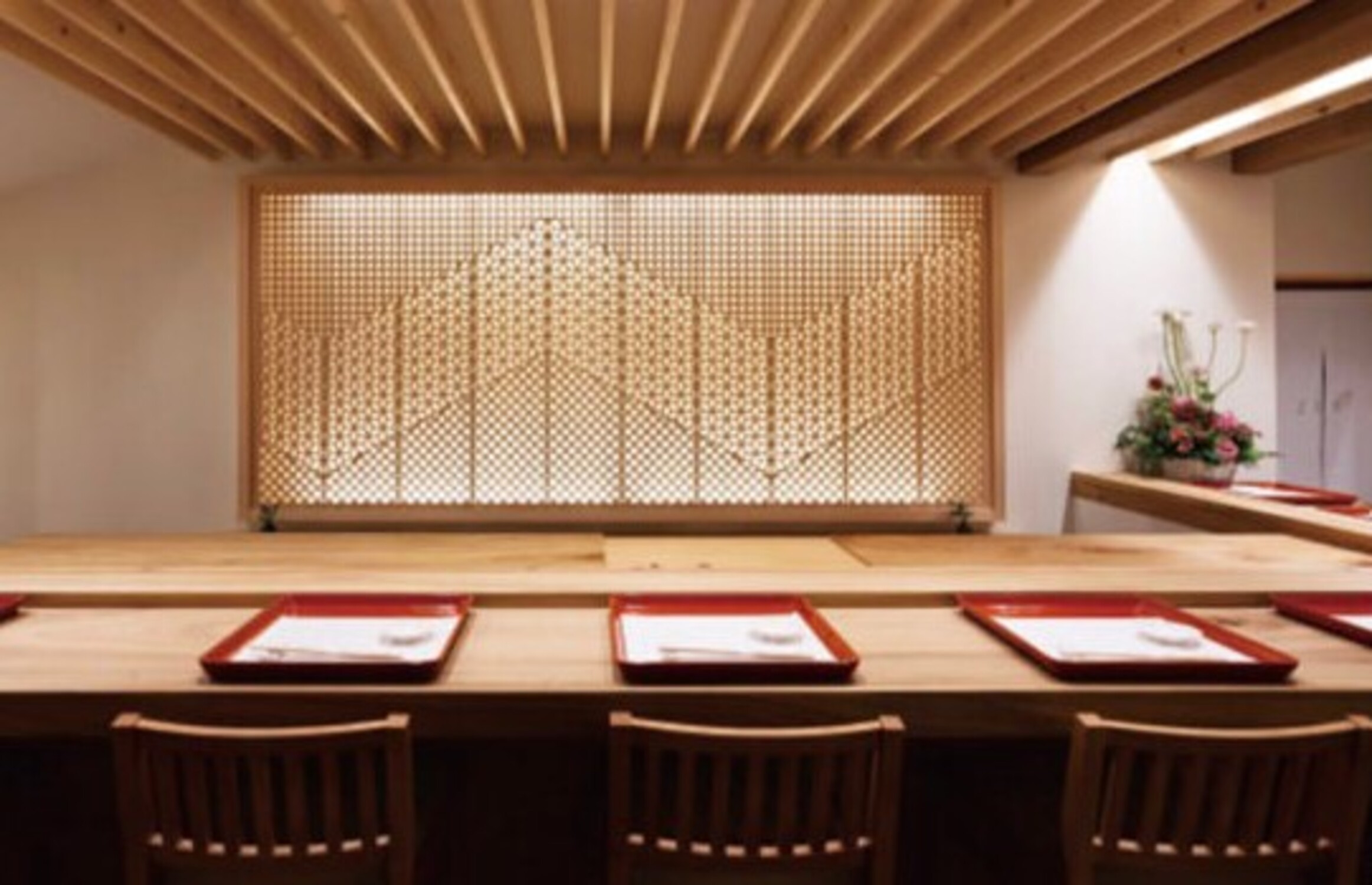 株式会社アウェイ-鮨処 然 3枚目