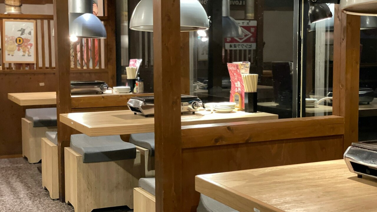 春日井ホルモンで働く人の写真3枚目