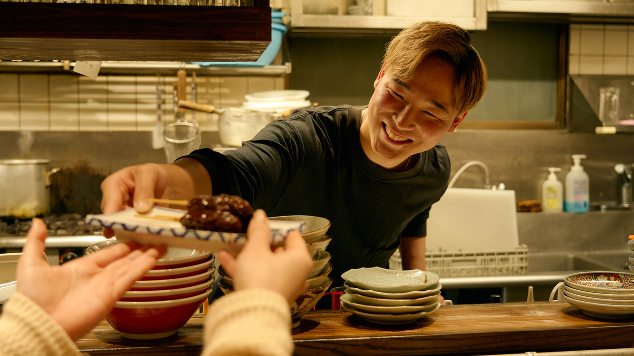 鉄板肉焼 まつもと本店で働く人の写真2枚目