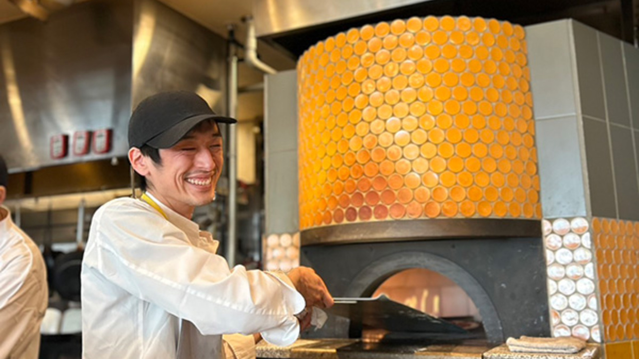 blue terminal -the restaurant-で働く人の写真1枚目