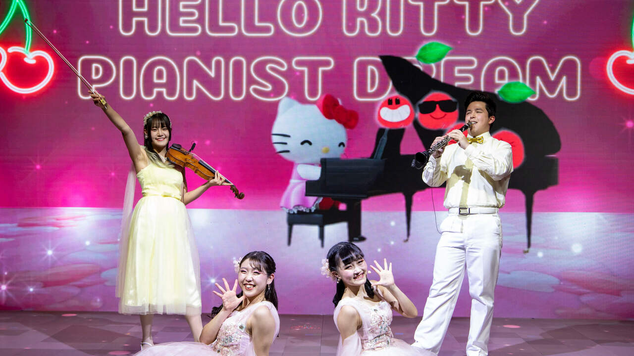 HELLO KITTY SHOW BOXで働く人の写真1枚目