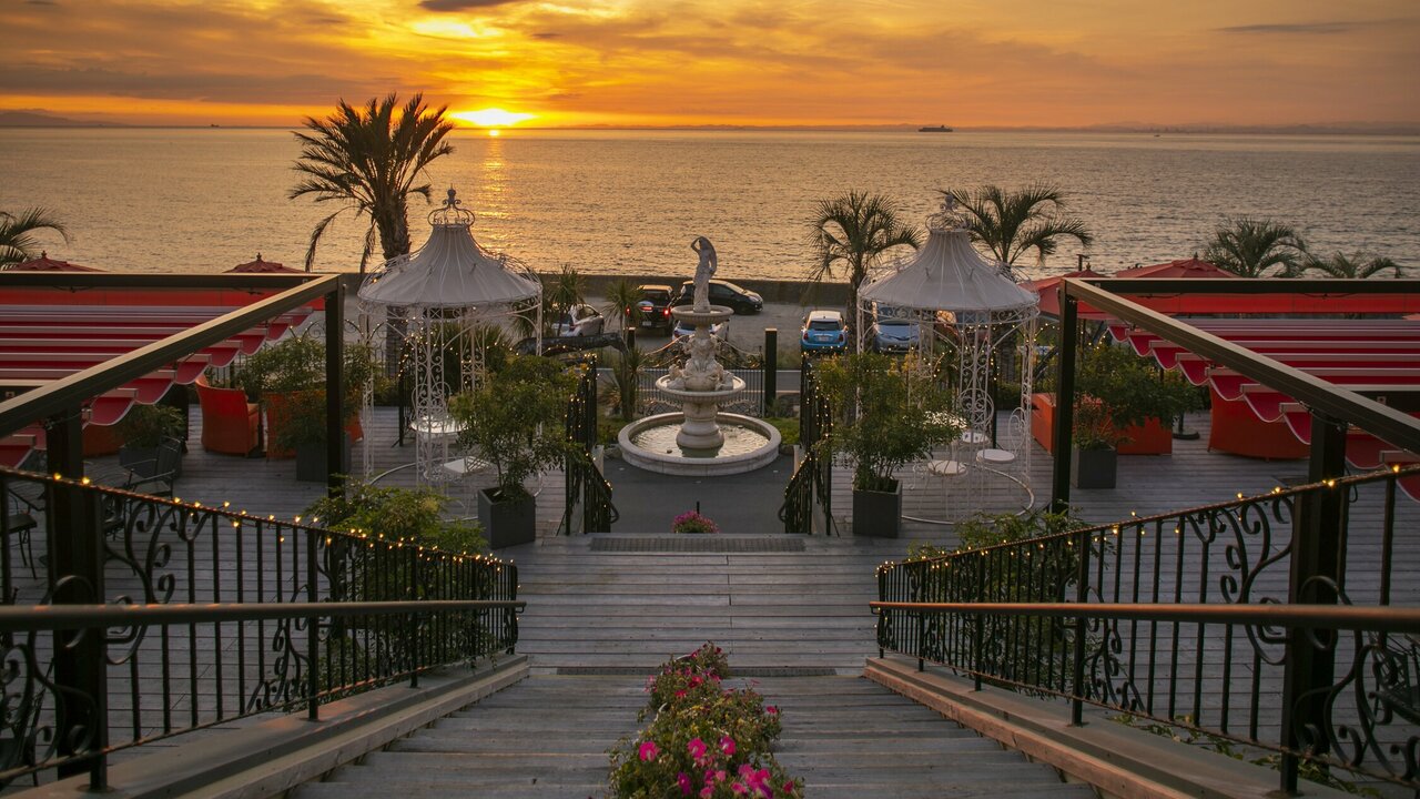 オーシャンテラスの事業内容の写真1枚目