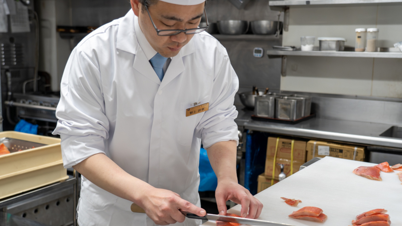 京料理　花ごころで働く人の写真1枚目