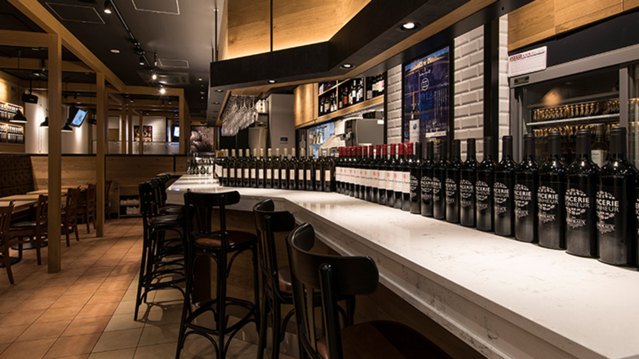 Le Bar a Vin 52の事業内容の写真1枚目