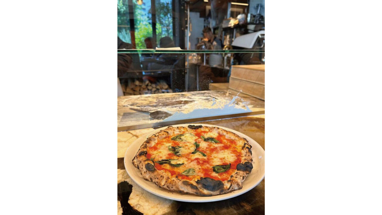 pizza marumoで働く人の写真3枚目