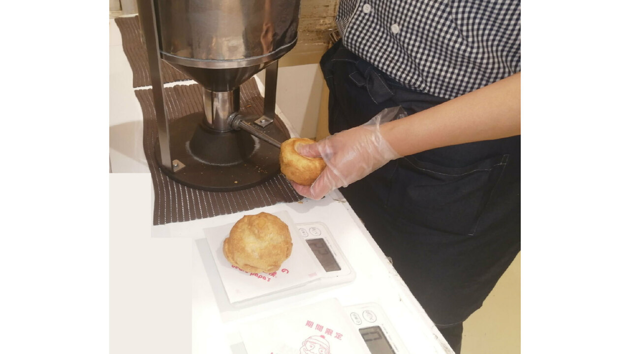 ビアードパパで働く人の写真1枚目