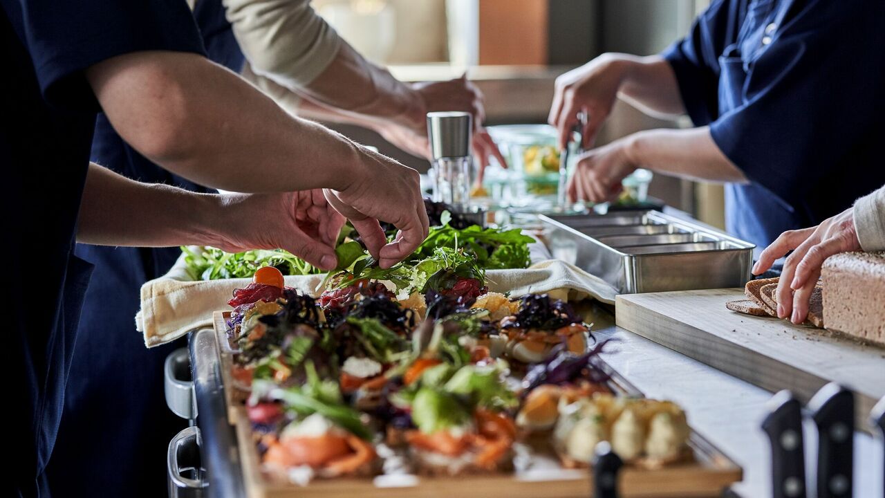 THE REIGN HOTEL KYOTO で働く人の写真1枚目