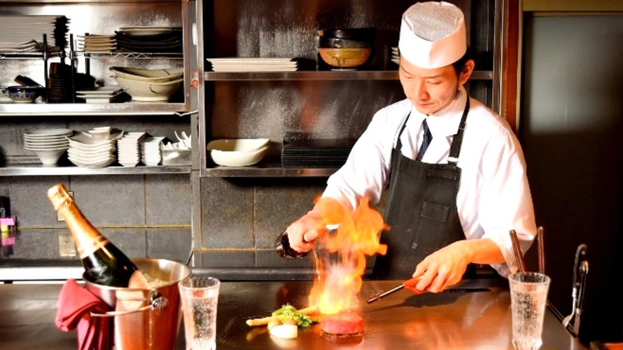 鉄板焼 龍神 名駅店の事業内容の写真1枚目