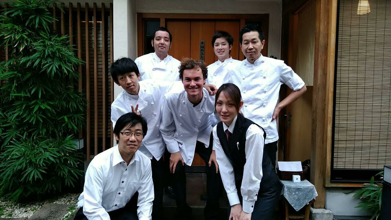 坂の上レストランで働く人の写真2枚目