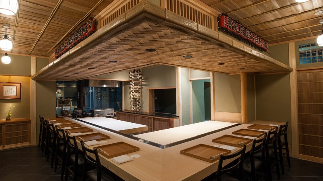 くろぎで働く人の写真2枚目