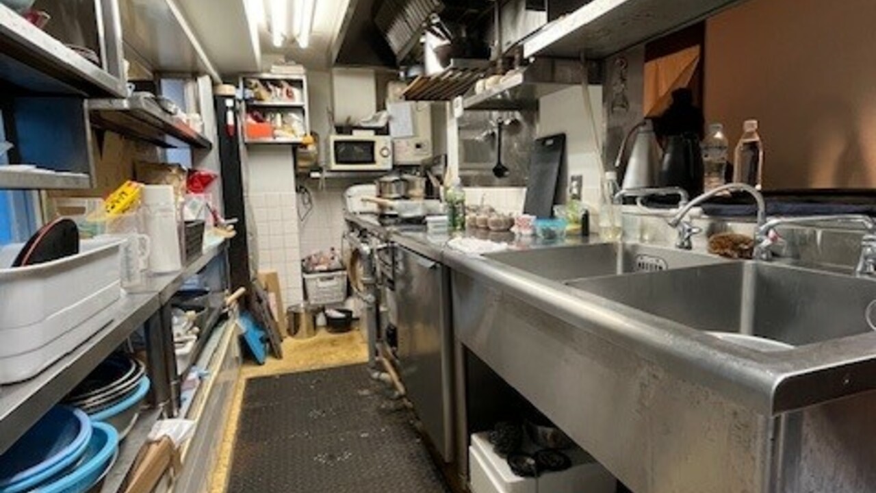 西麻布 鮨 かりんで働く人の写真4枚目