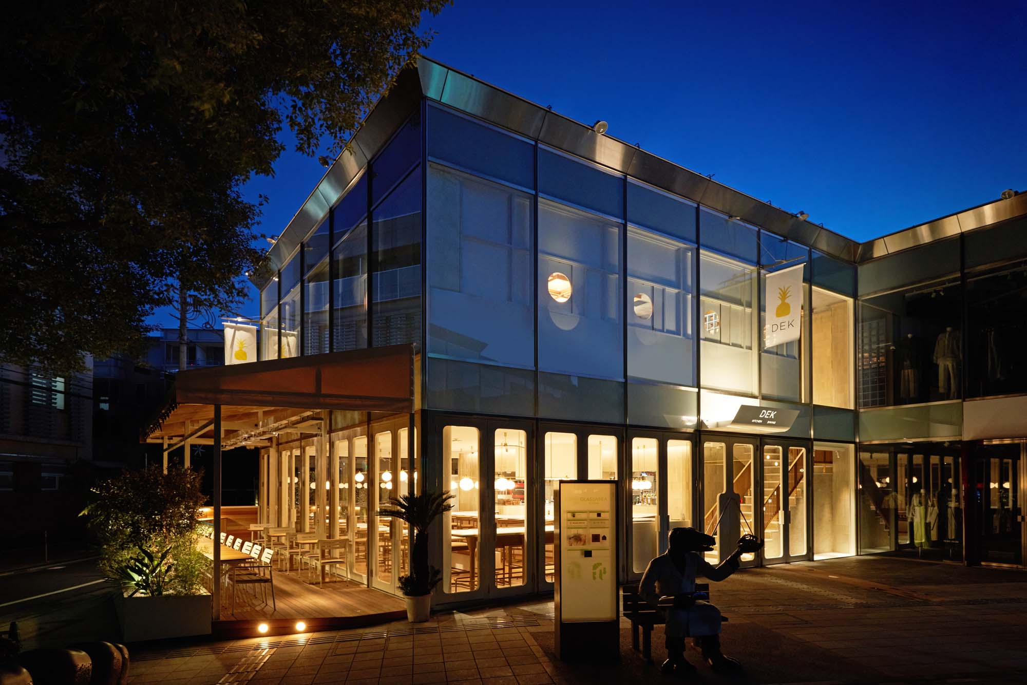 株式会社f.dining-DEK 1枚目