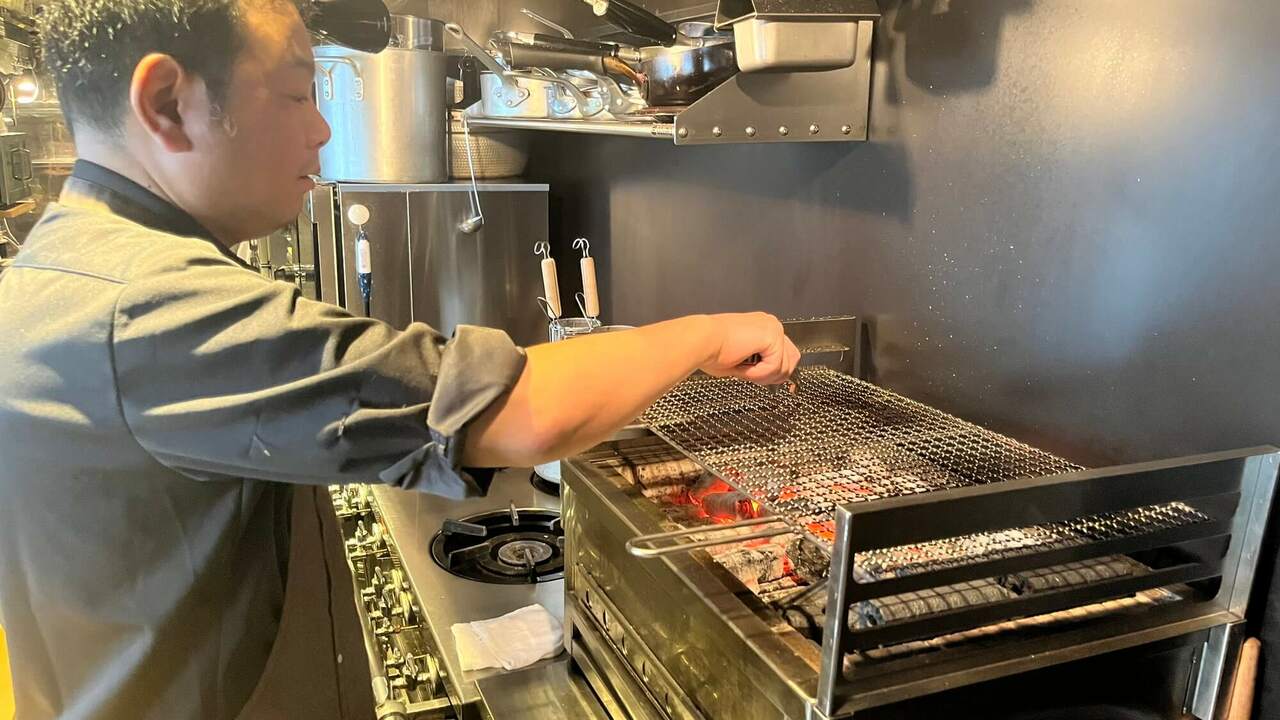 炭火ビストロ rojiueで働く人の写真2枚目