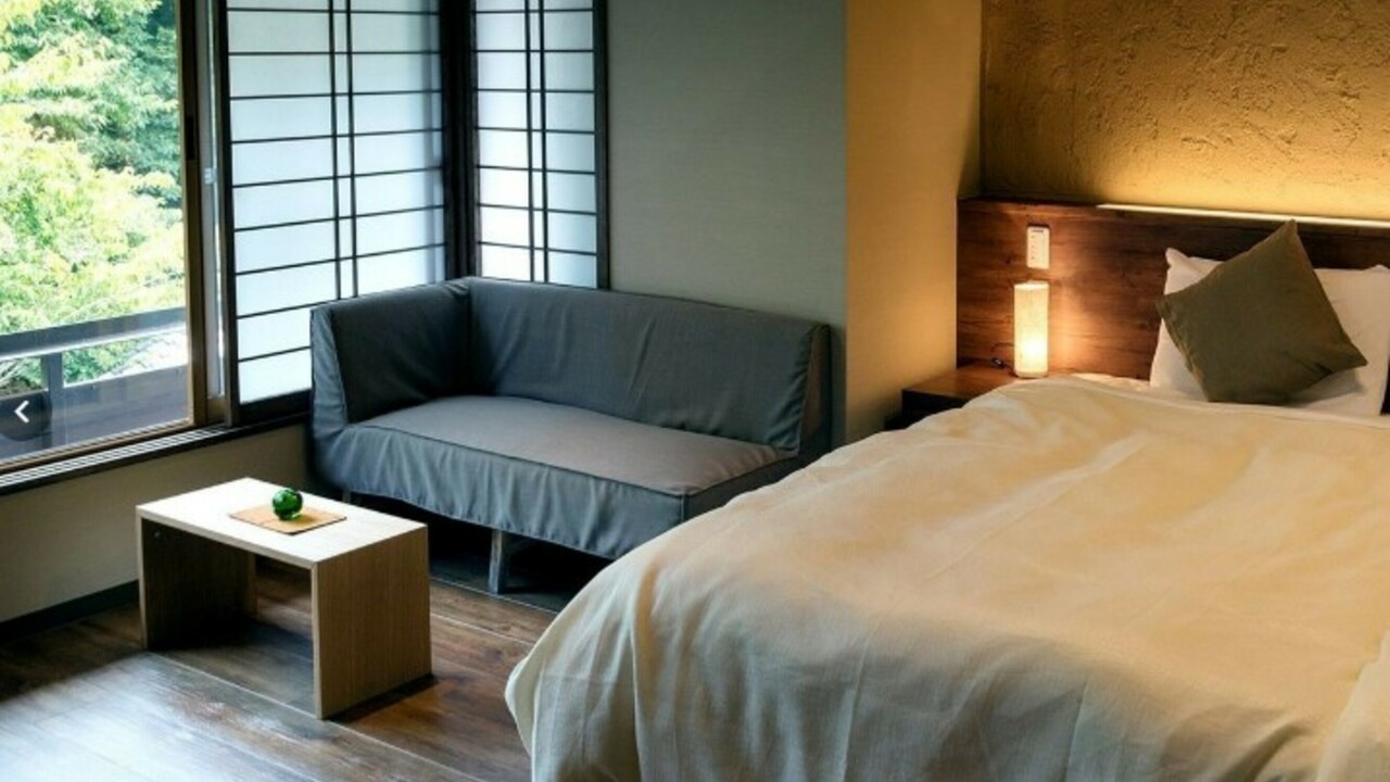 宮島別荘で働く人の写真3枚目