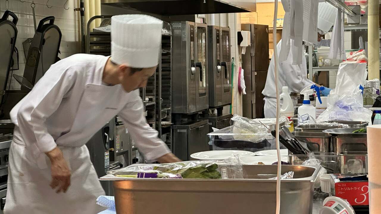 ロッテアライリゾートで働く人の写真1枚目