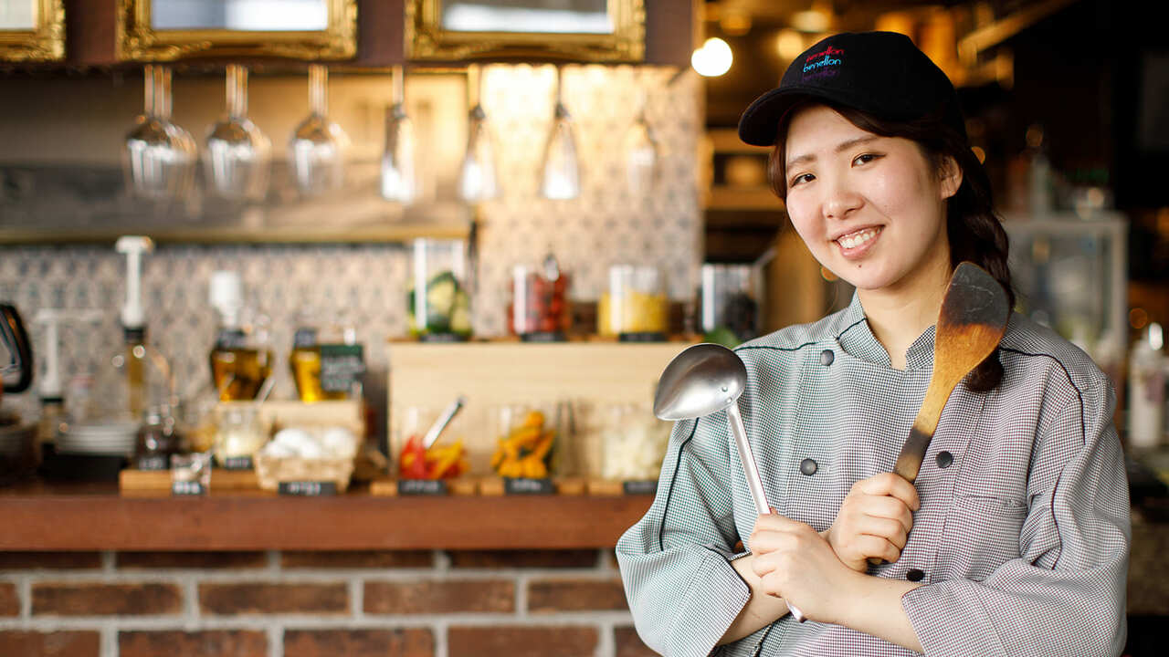 焼き鳥とワイン+あて寿司　3Bで働く人の写真4枚目