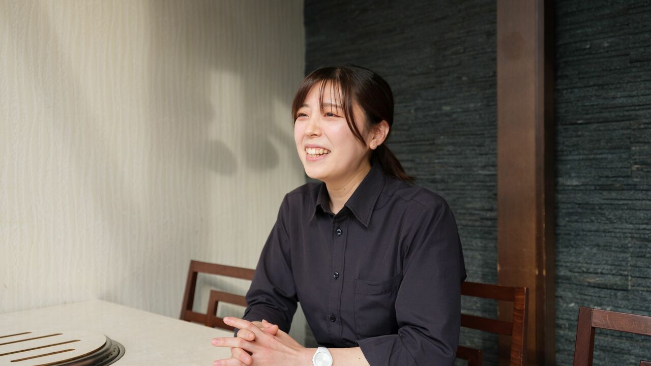 カドクラ商店で働く人の写真1枚目