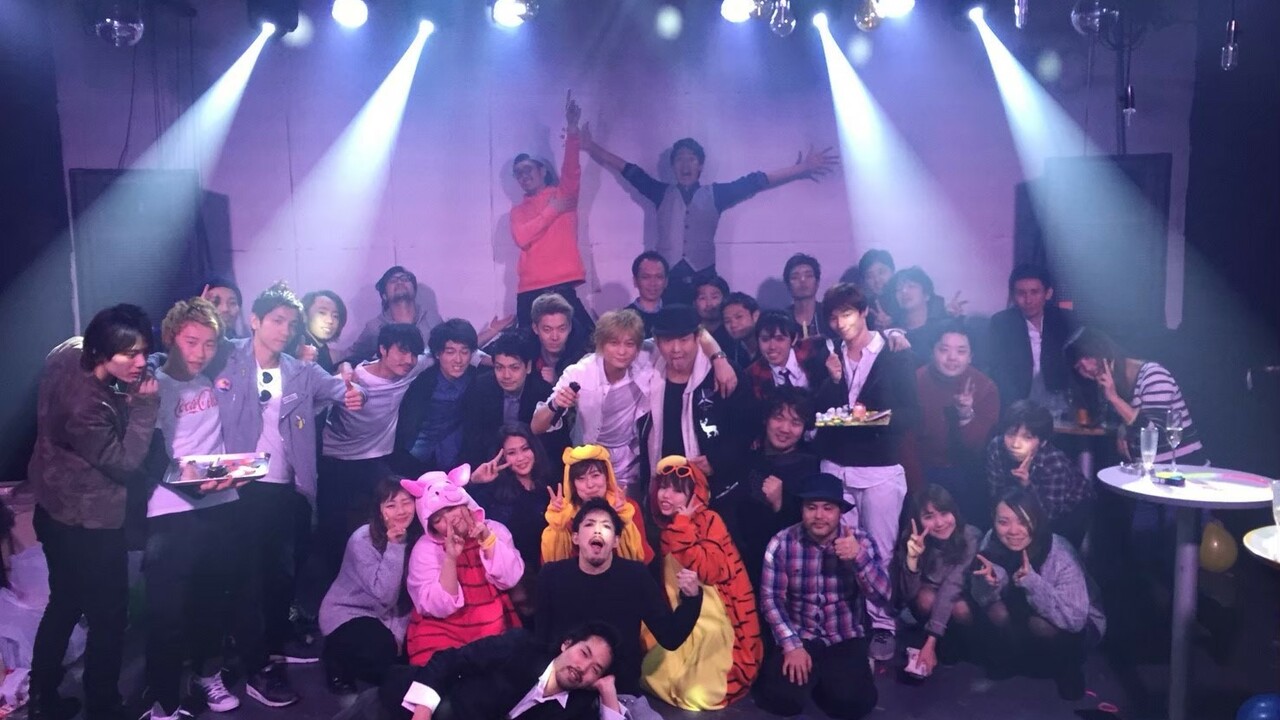 東京バル Ajito 六本木で働く人の写真2枚目