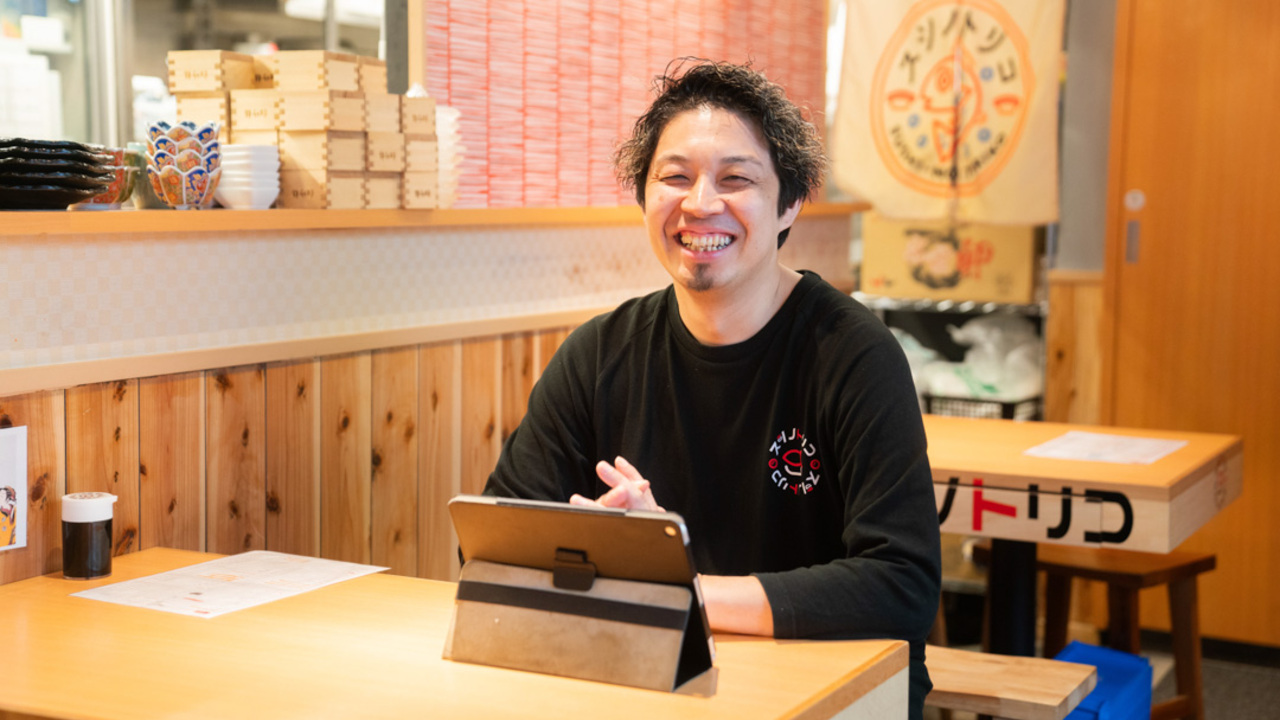 うなぎの中庄で働く人の写真1枚目