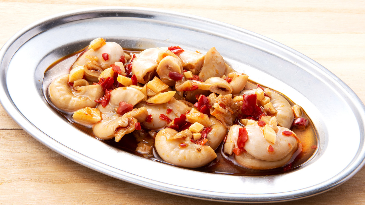 博多天神もつ鍋お多福で働く人の写真1枚目