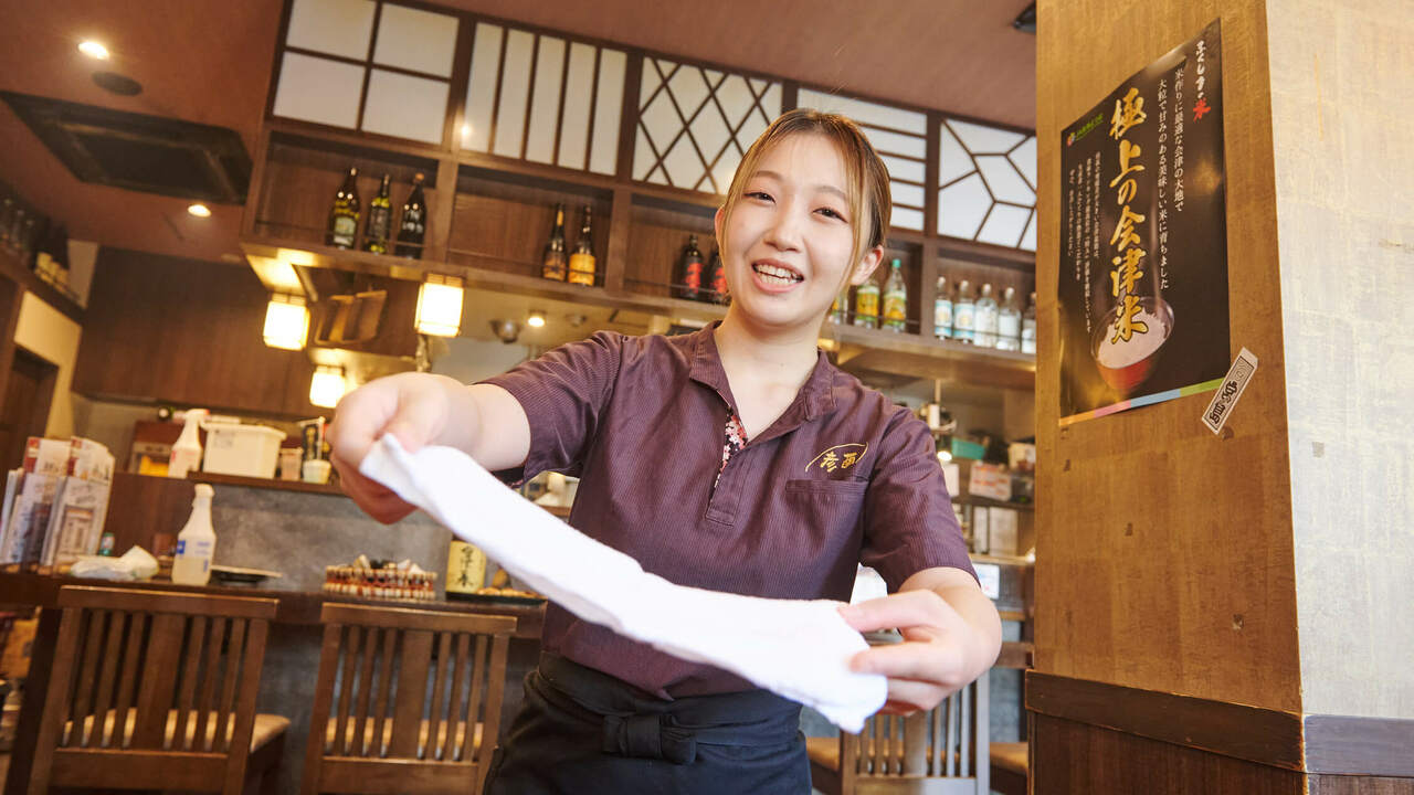 彦酉で働く人の写真2枚目