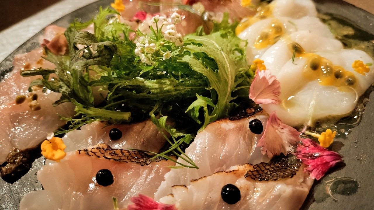 酒とビストロ KARASUの事業内容の写真2枚目