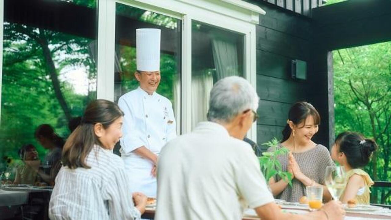 プリンスグランドリゾート軽井沢で働く人の写真2枚目