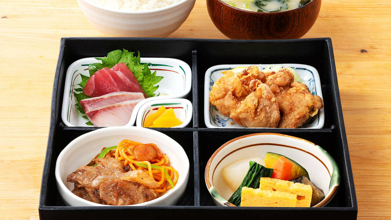 大衆食堂　定食のまる大の事業内容の写真1枚目