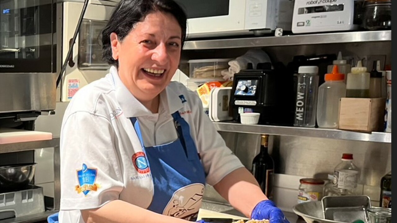 Napoli sta'ca”で働く人の写真1枚目