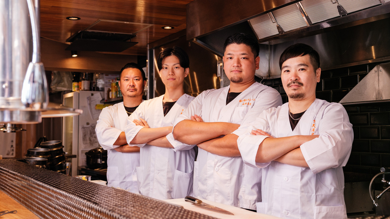肉の天満屋で働く人の写真1枚目