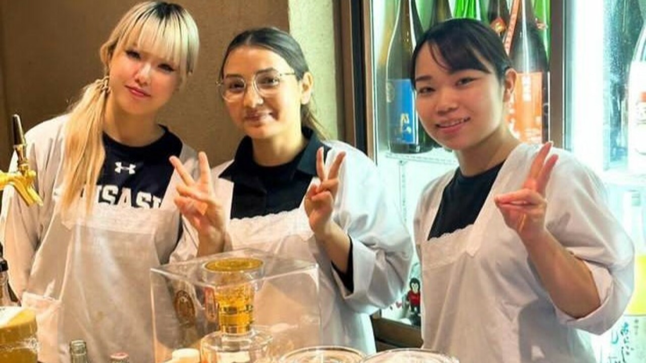 和酒BAL だんないで働く人の写真1枚目