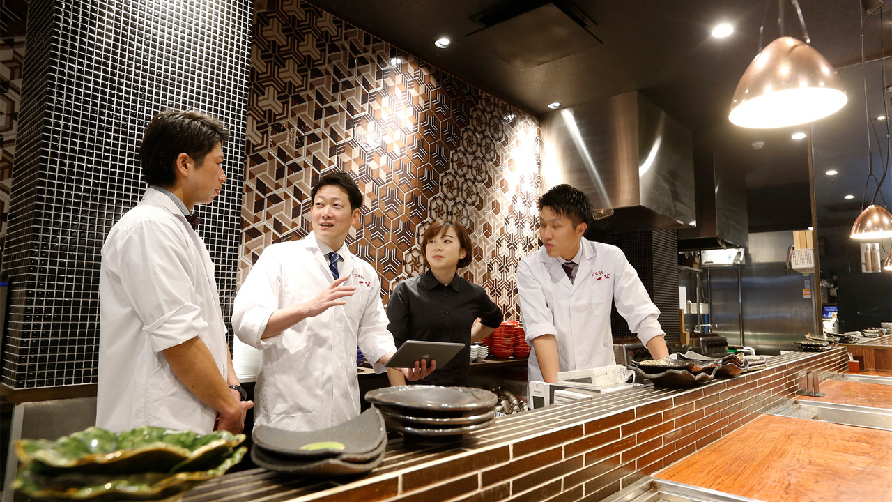 板前焼肉一笑で働く人の写真1枚目