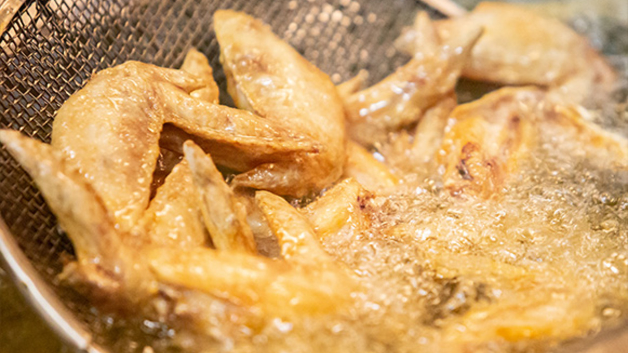 手羽唐・旨もん 手羽市の事業内容の写真2枚目