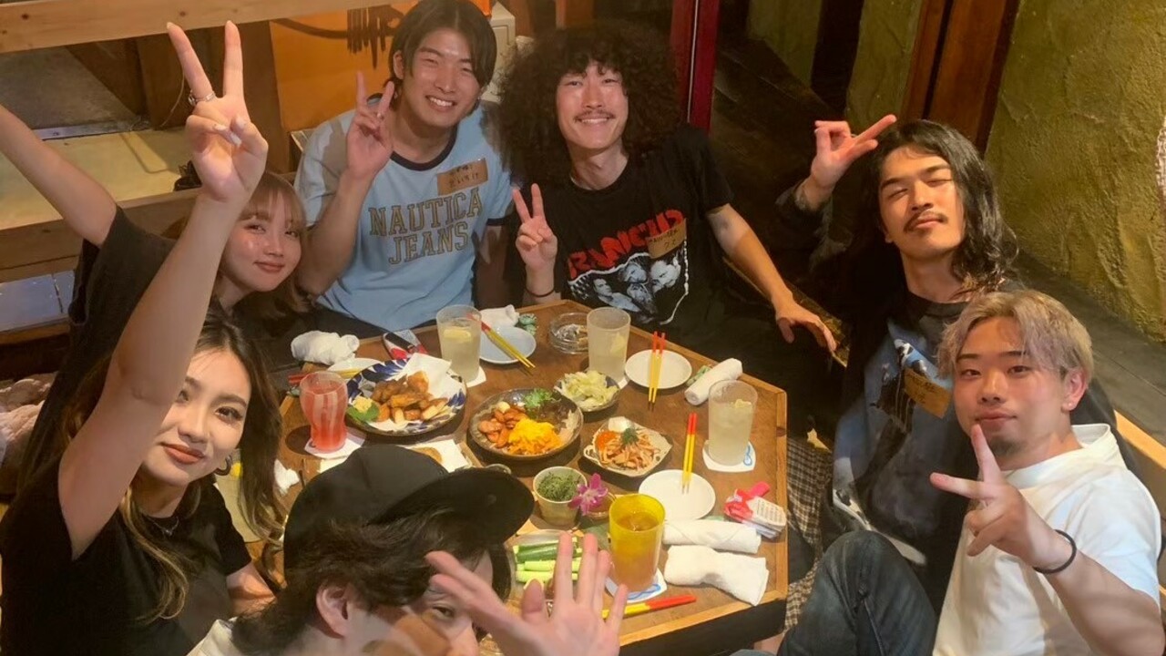 がじゅまる酒場 ばっちこいで働く人の写真3枚目