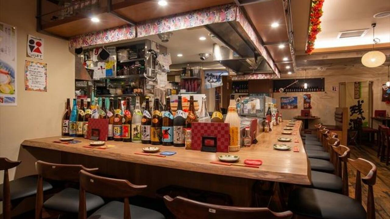 Asian Food & Bar BAGUS -バグース-の事業内容の写真1枚目