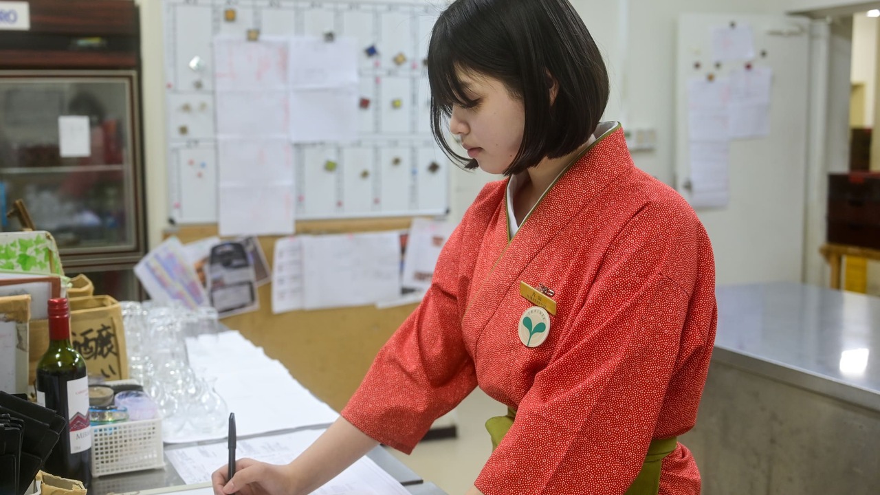 伊東遊季亭で働く人の写真2枚目