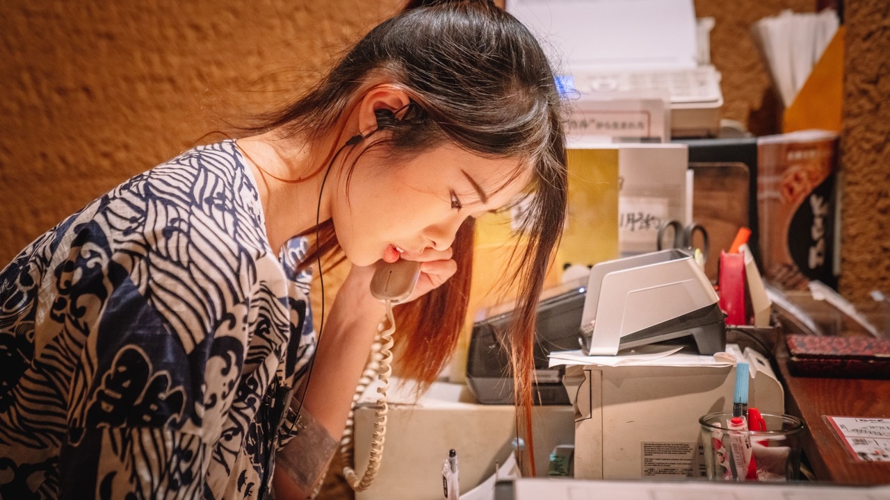 海と大地のうまいもん　源べえ で働く人の写真3枚目