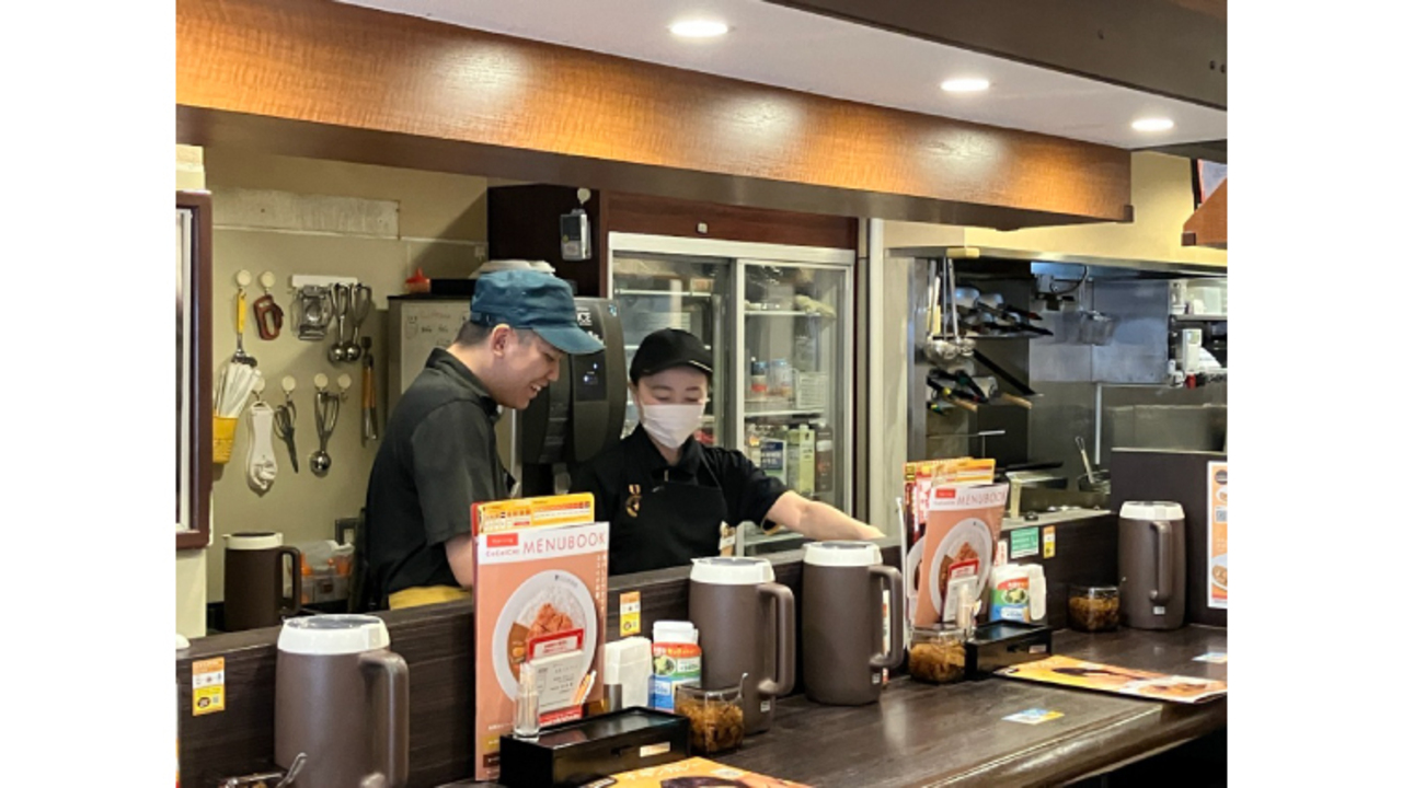カレーハウスCoCo壱番屋で働く人の写真1枚目