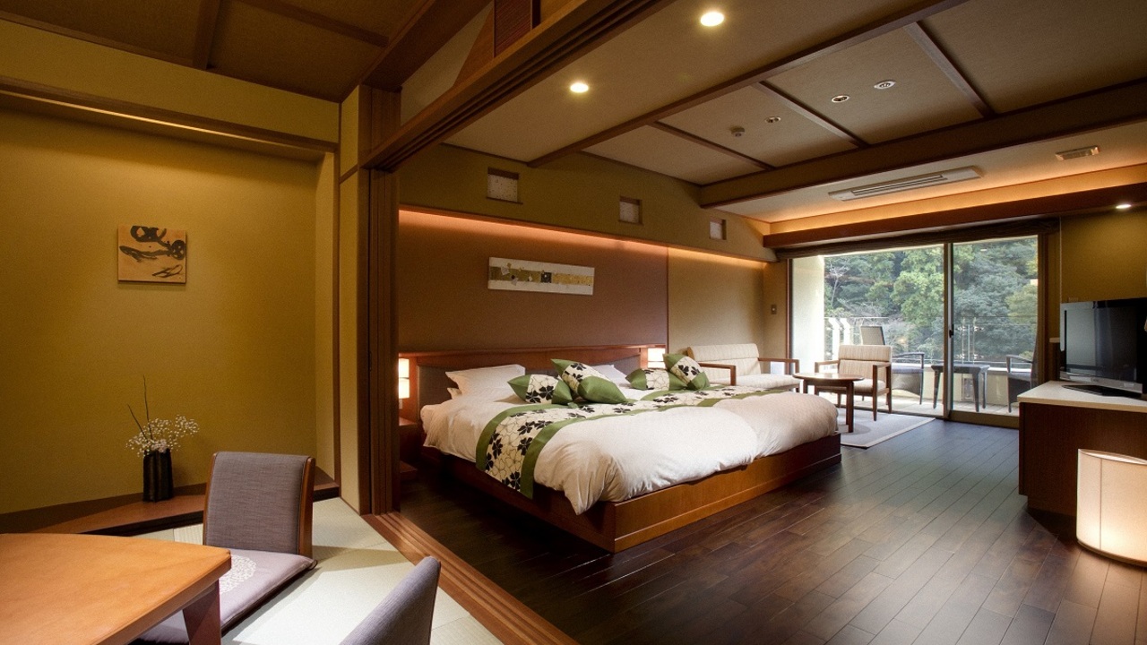 清流荘で働く人の写真1枚目