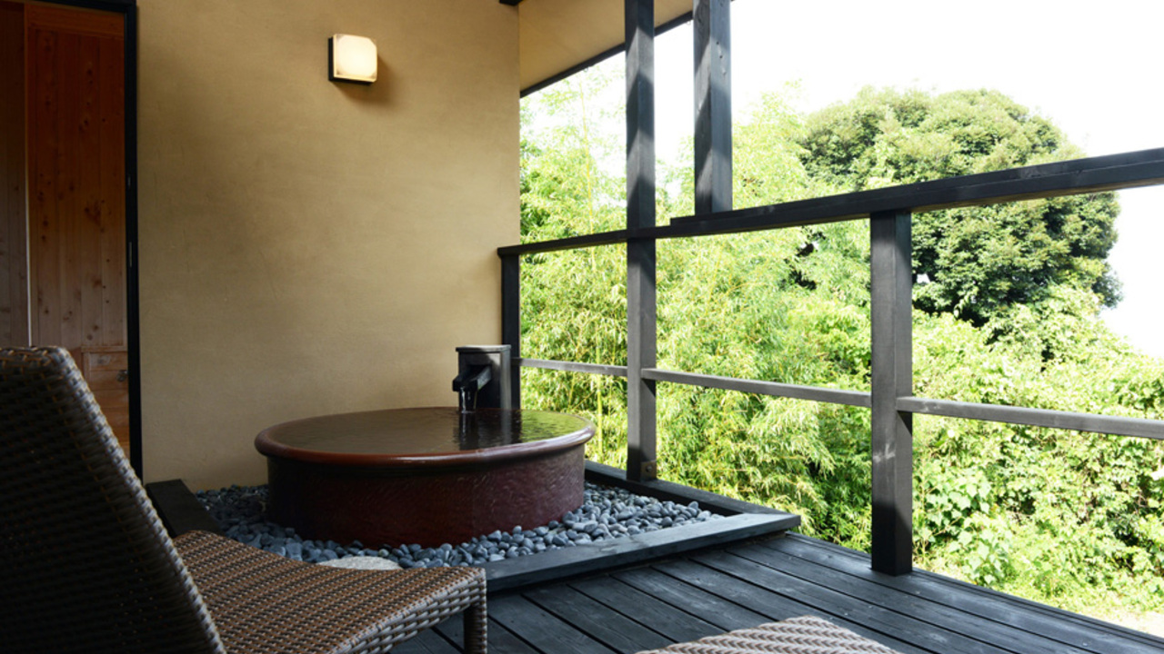 伊東遊季亭川奈別邸の事業内容の写真1枚目